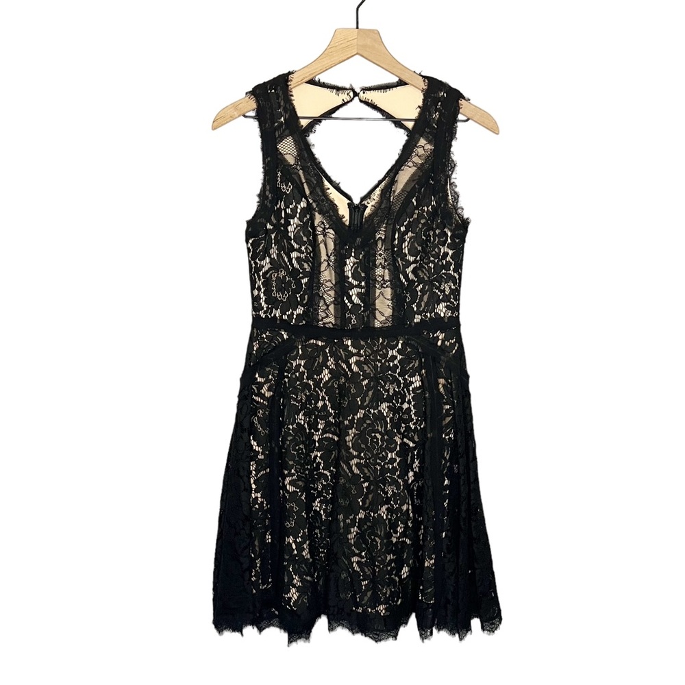 Heartloom Revolve Lace Sleeveless V Neck Sera Dress in Black S